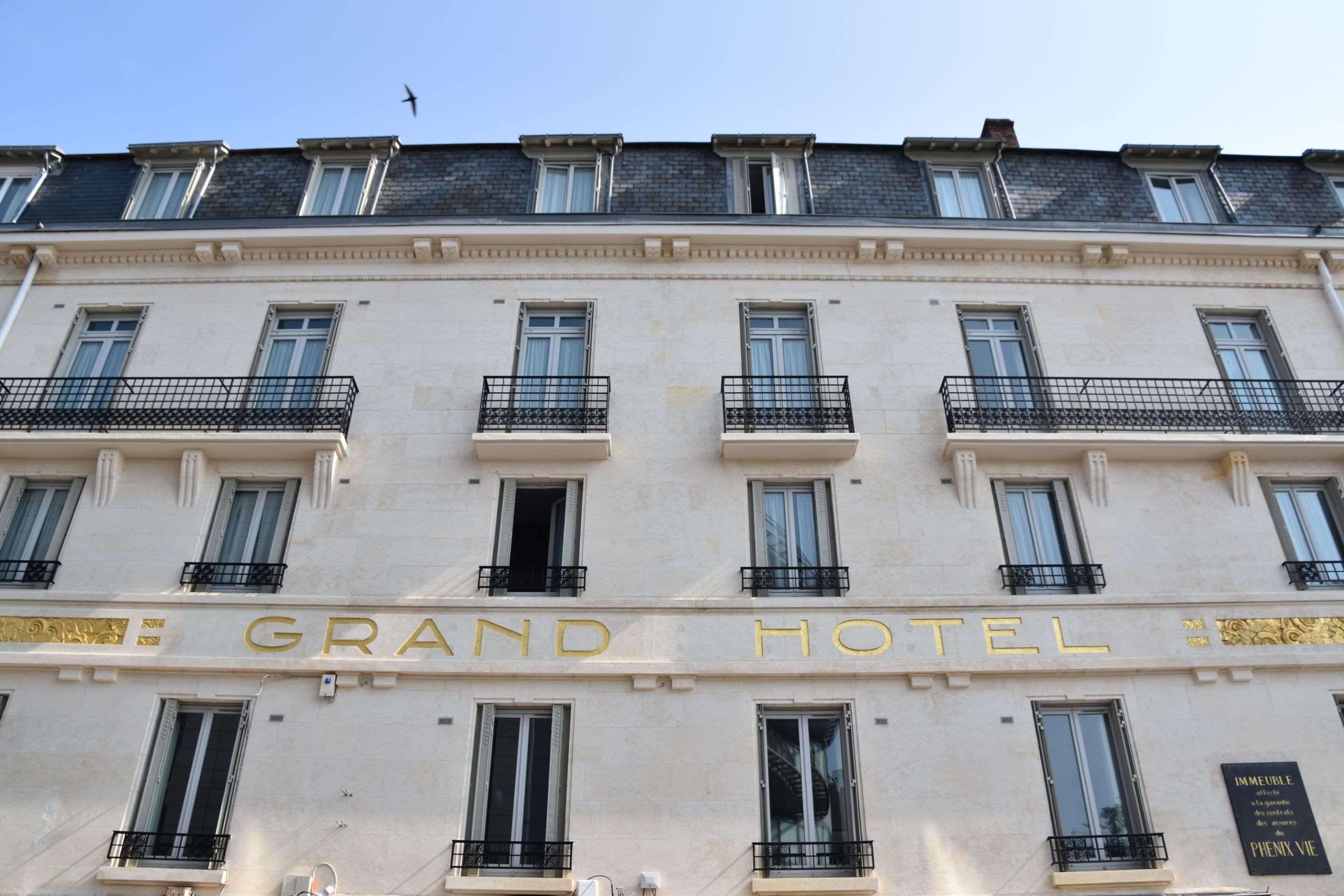 Le Grand Hotel Tours Exterior foto